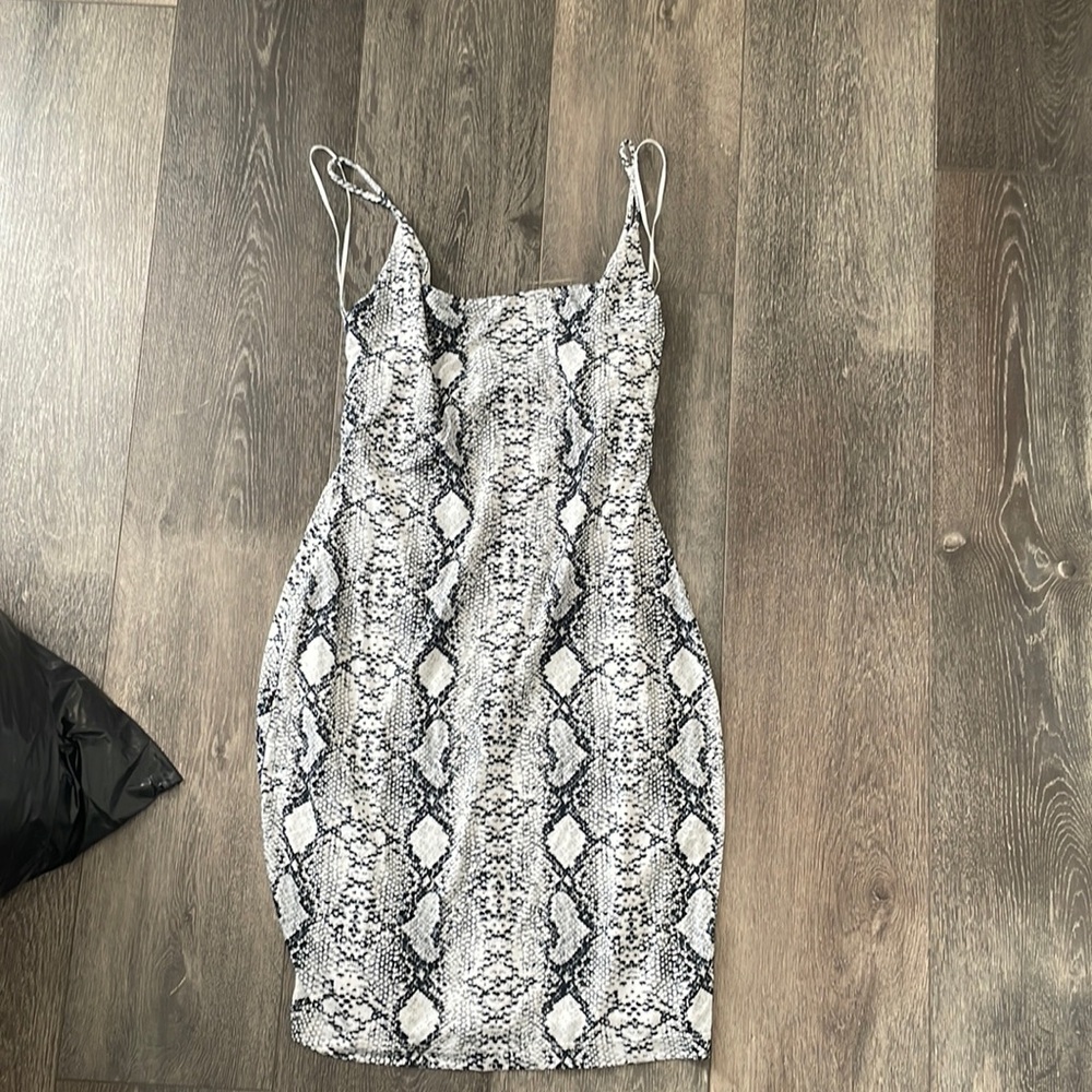 Windsor, black and white leopard dress short